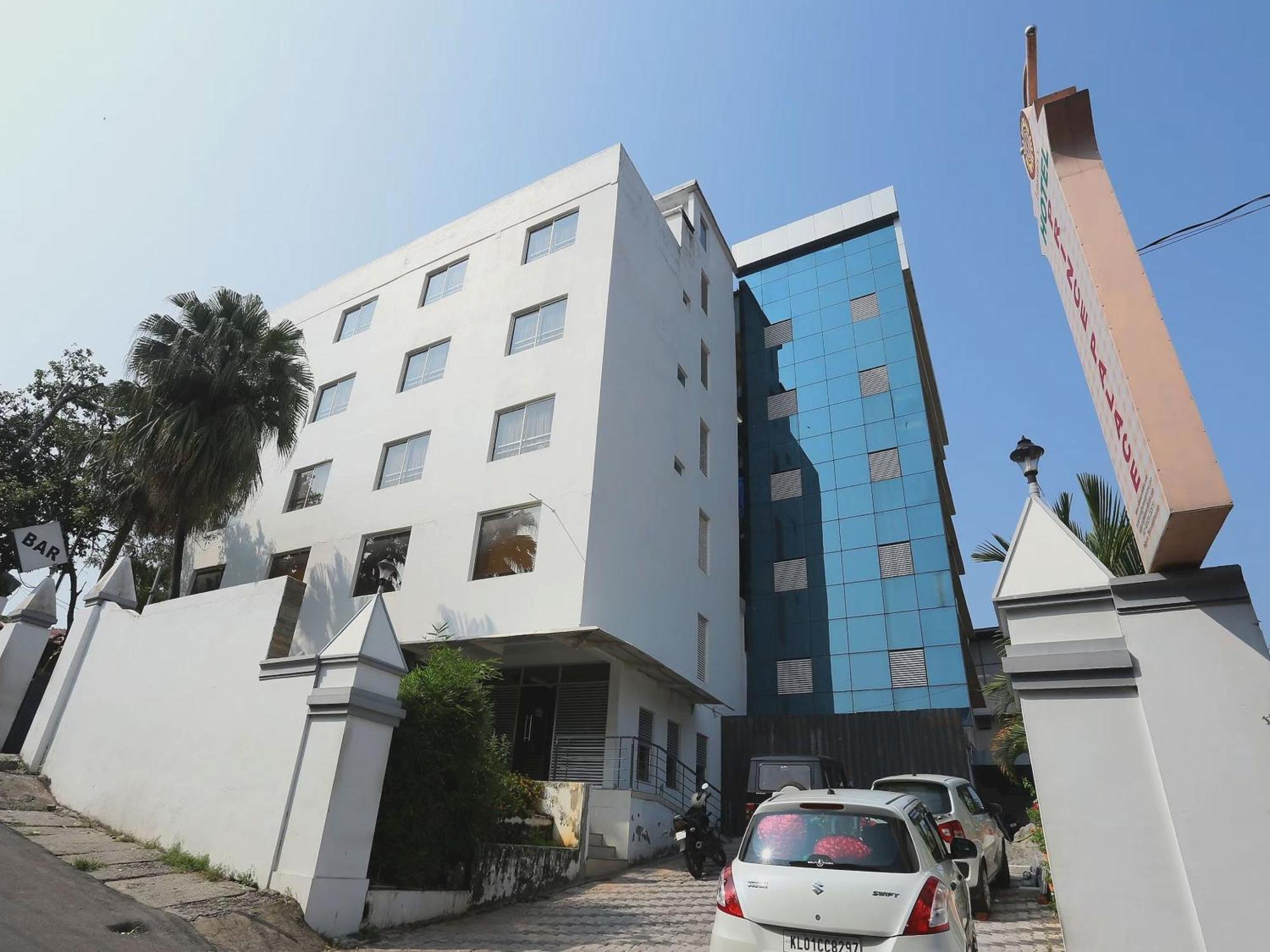 Super Townhouse Prince Palace Thiruvananthapuram Eksteriør billede
