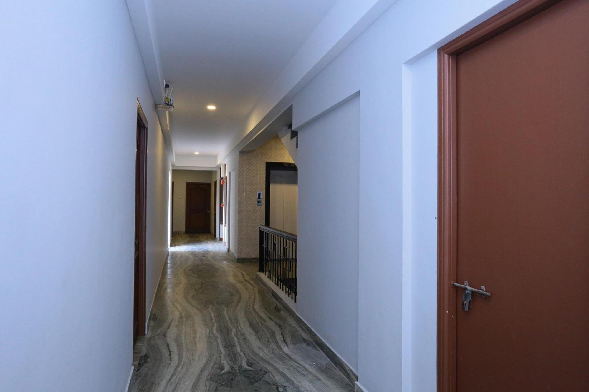 Super Townhouse Prince Palace Thiruvananthapuram Eksteriør billede