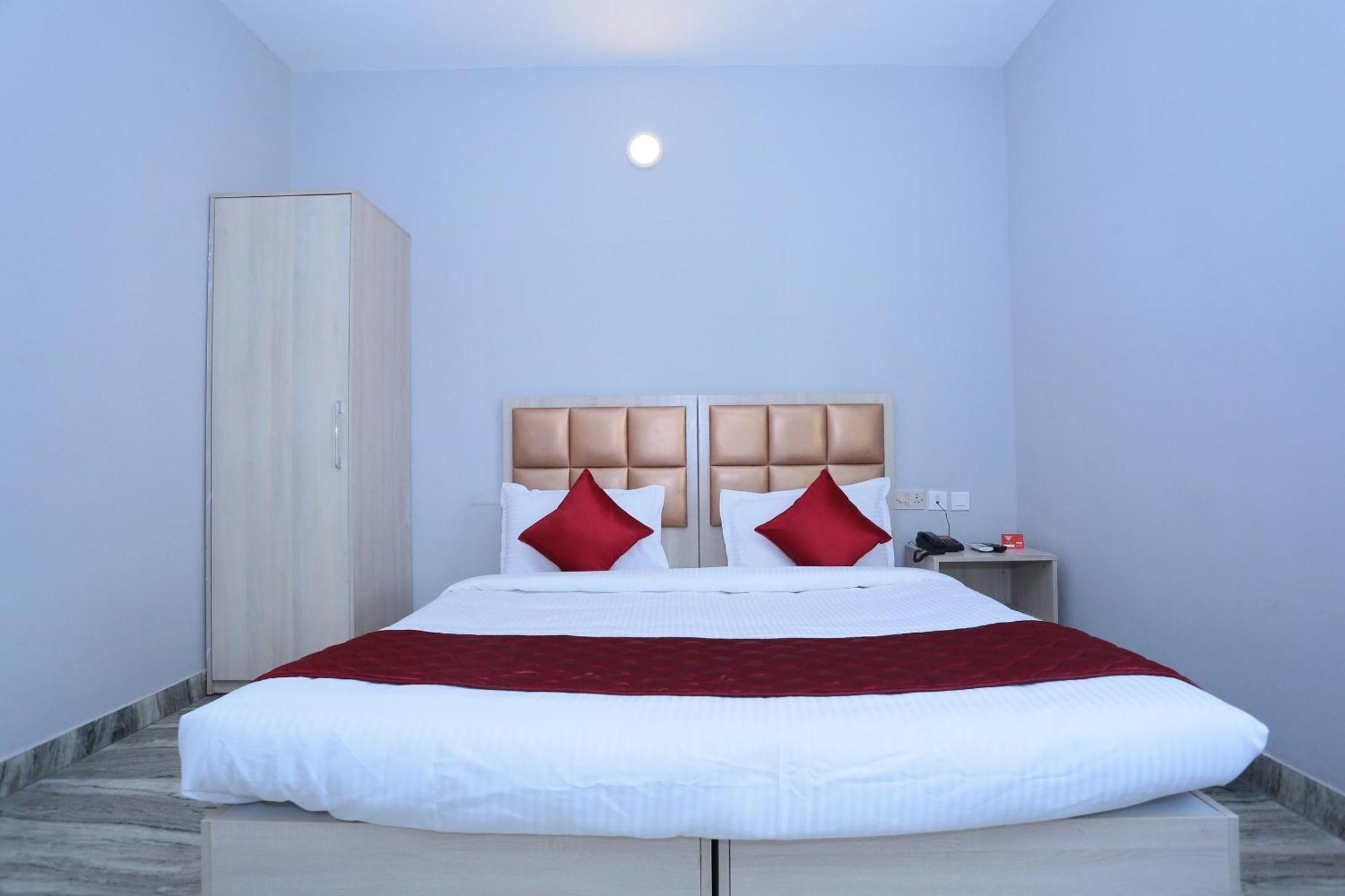 Super Townhouse Prince Palace Thiruvananthapuram Eksteriør billede